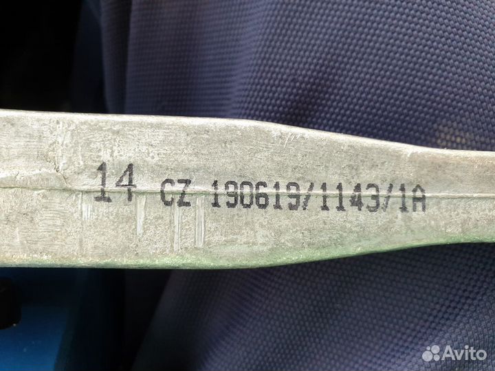 Фольтсваген гольф 6 опора двигателя