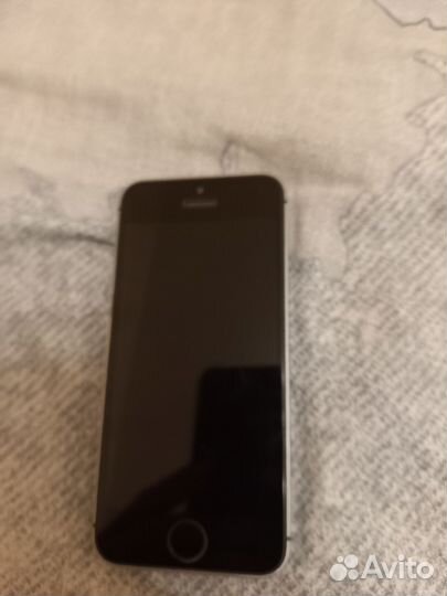 iPhone SE, 32 ГБ