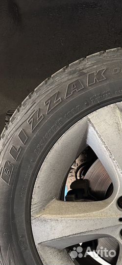 Комплект колес bridgestone 255/55R18 на bmw