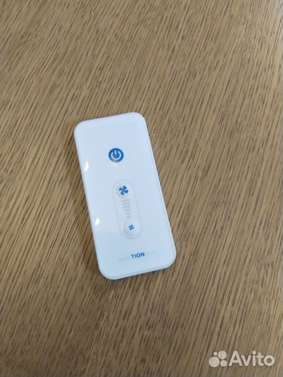 Очиститель-обеззараживатель воздуха Tion Clever