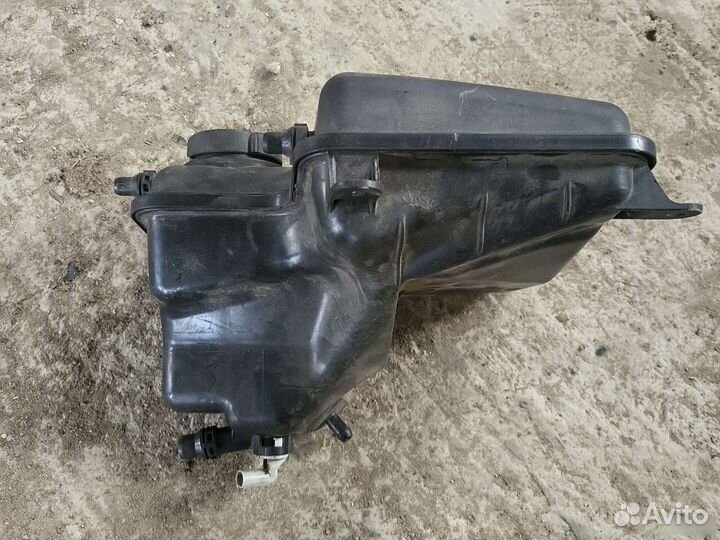 Расширительный бачок BMW 7 e65, e66 N62