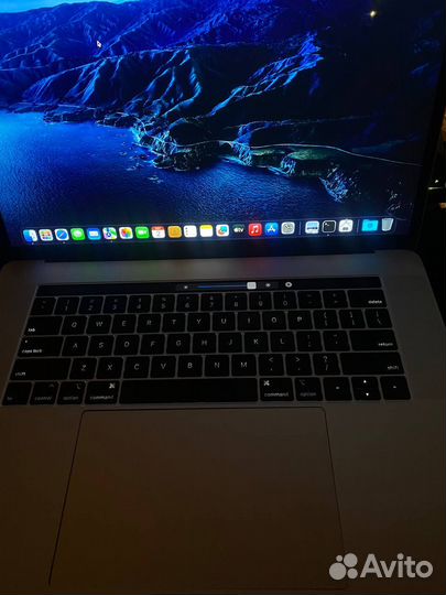 Apple MacBook Pro (15 Дюймов, 2019 г.)