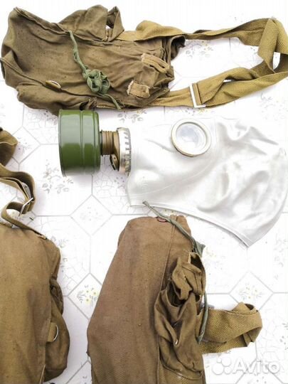 Продам военные вещи
