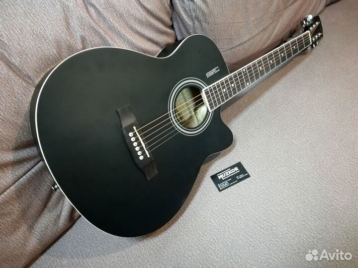 Гитара акустическая с чехлом