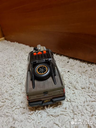 Машинка игрушка