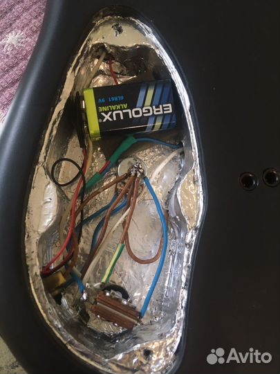 Электрогитара