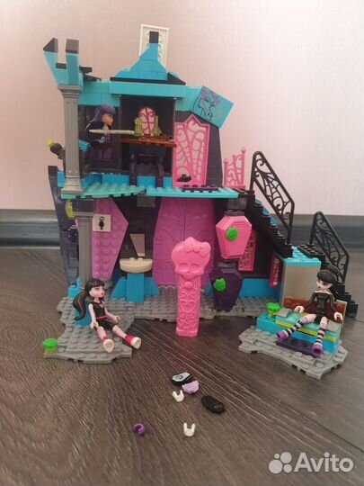 Игрушка Замок