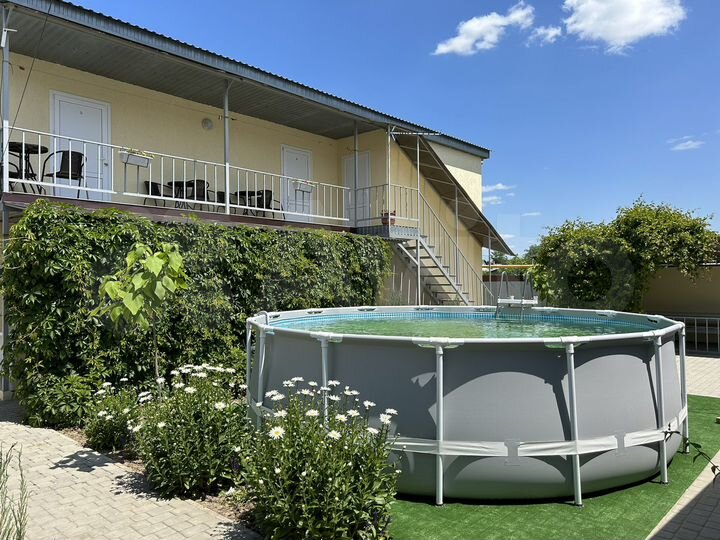 Комната 18 м² в > 9-к., 1/2 эт.