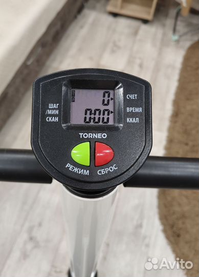 Продам тренажёр Мини-степпер Torneo Tempo
