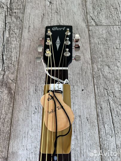 Акустическая гитара cort
