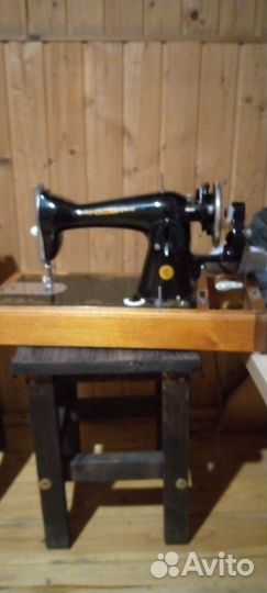Швейная машина Подольск ручная