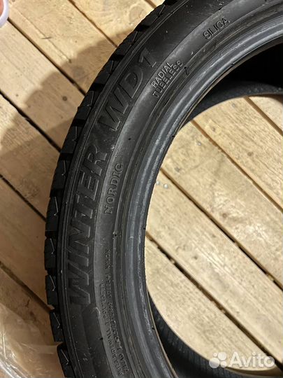 Delinte Winter WD1 225/45 R17 94T