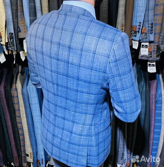 Мужской костюм небесный свадебный