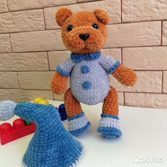 Вязаный мишка