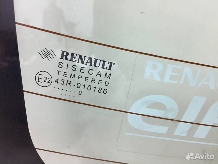 Стекло заднее Renault Logan 2 2014