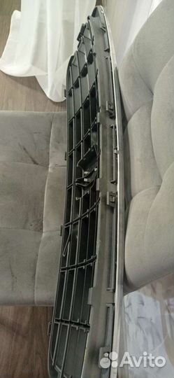 Решетка радиатора volvo s80