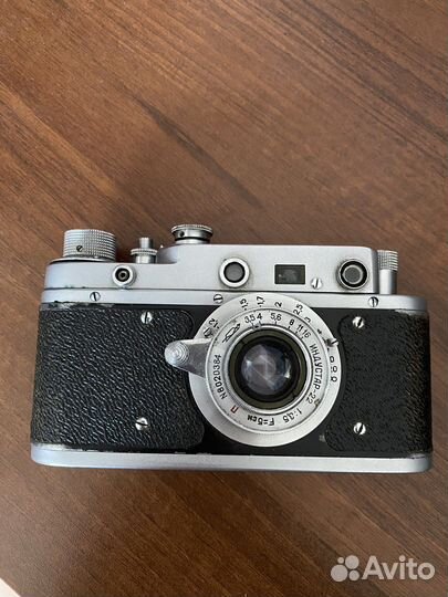 Плёночный фотоаппарат Зоркий