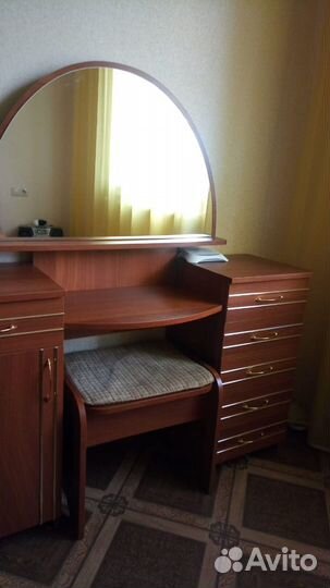 Туалетный столик