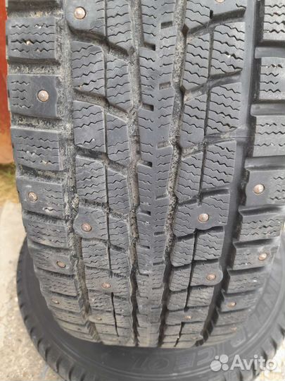 Dunlop SP Winter Ice 01 205/60 R16