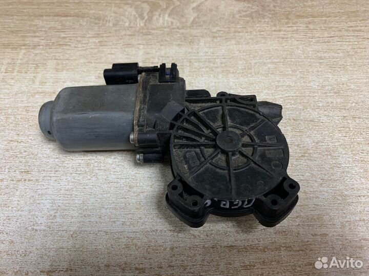 Стеклоподъемник передний левый Nissan Qashqai J10