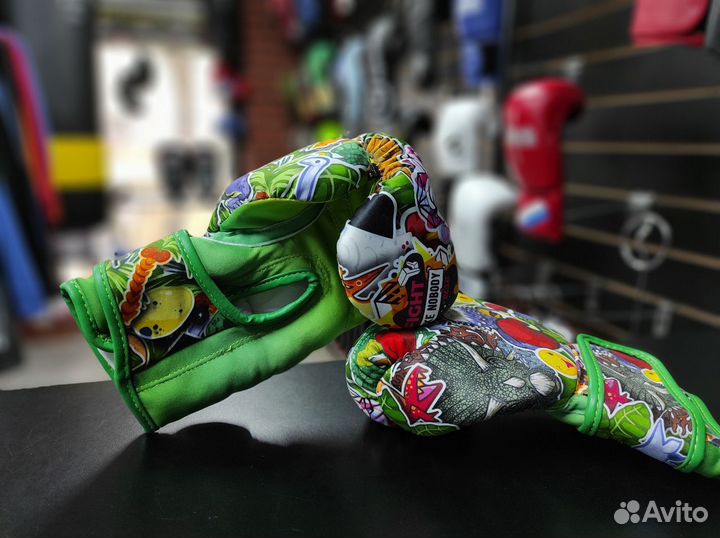 Боксерские перчатки Sanabul детские, ткань 6oz