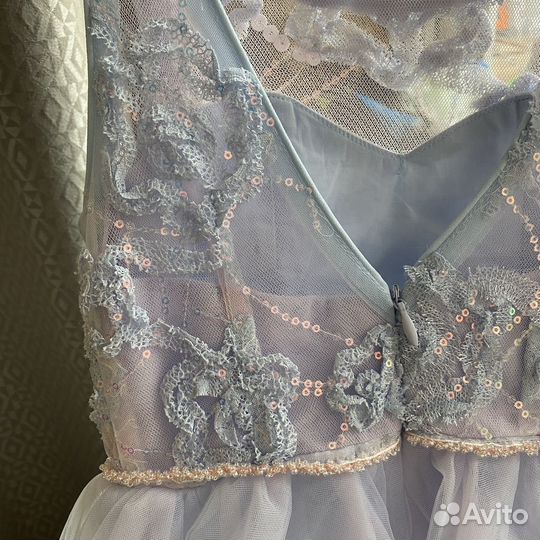 Нарядное платье для девочки 104