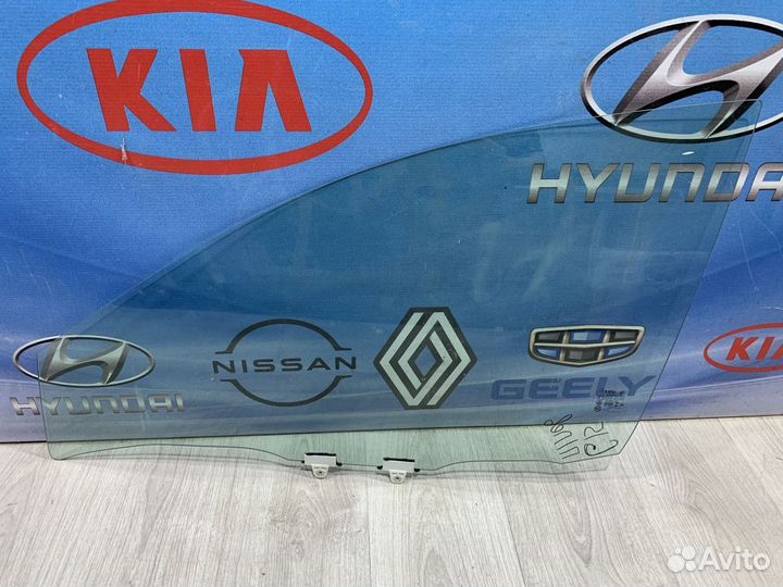 Стекло боковое двери Nissan almera G15 Лев