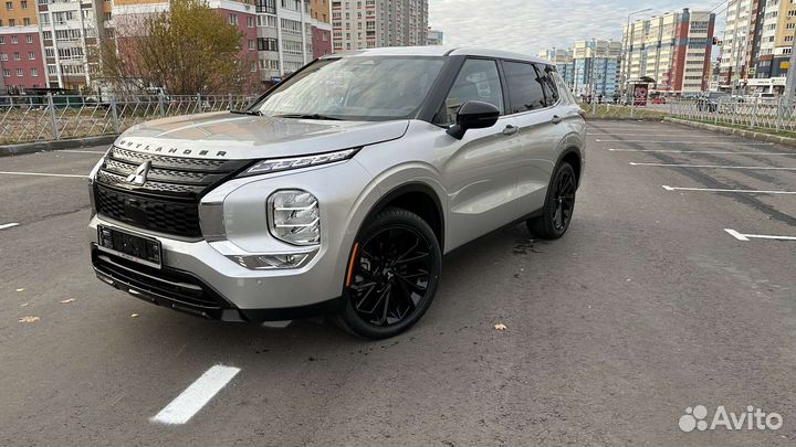 Mitsubishi Outlander 2.5 CVT, 2022, 3 700 км