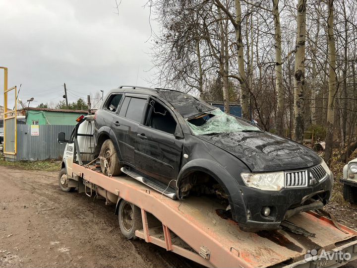 Разбор Mitsubishi Pajero Sport