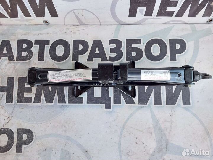 Домкрат Hyundai Santa Fe