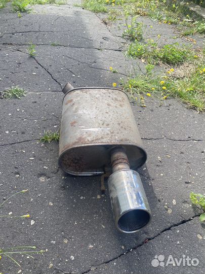 Левый глушитель (банка) camry 70