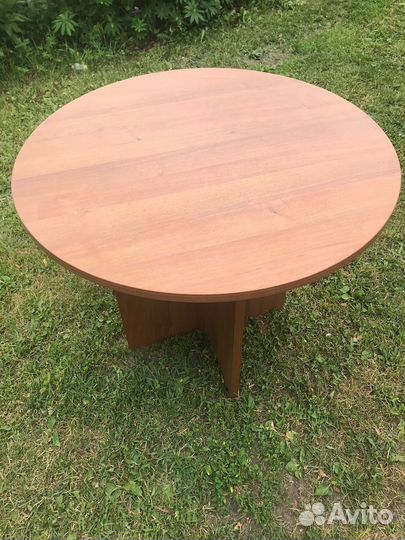 Стол круглый