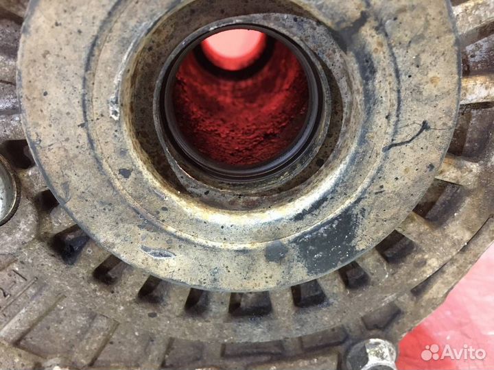 Редуктор для Kia Sorento XM D4HB 2.2L (Б/У)