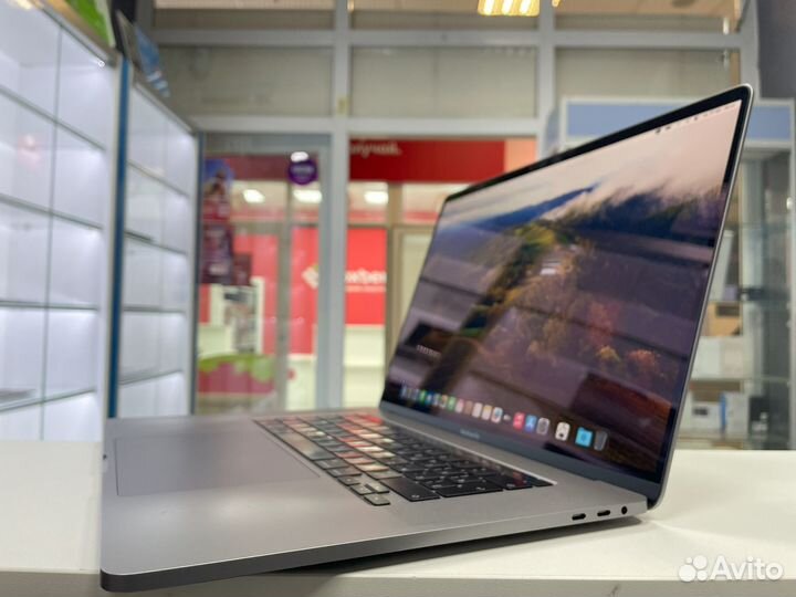Ноутбук Apple MacBook Pro 16 2019 i7/16/512