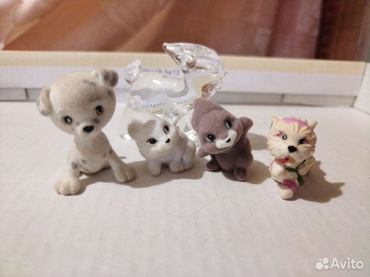 Игрушки из киндера животные, динозавры, мультгерои