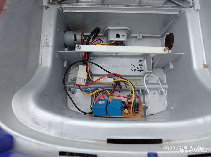 Детский электромобиль бу