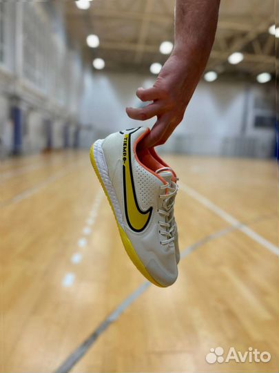 Футзалки Nike Tiempo Legend 9 YellowRed Sole