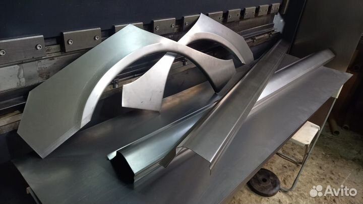 Toyota Carina пороги - кузовные