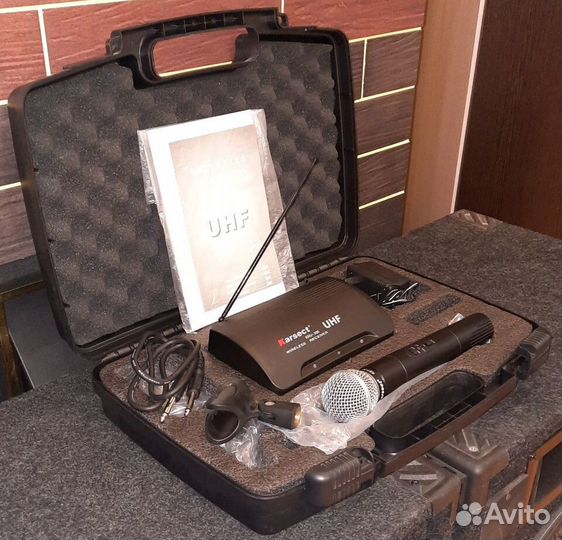 Микрофон Вокальный Радио Karsect KRU200 Kst3U Кейс