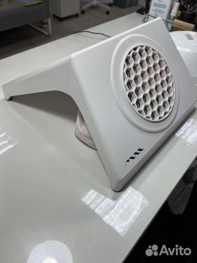 Настольный пылесос для маникюра