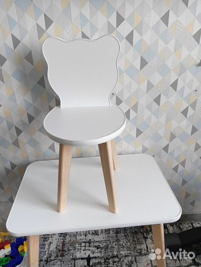 Детский стол и стул