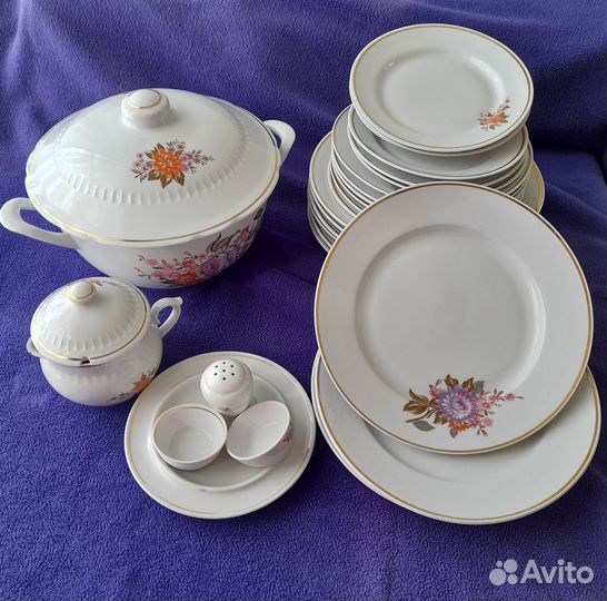 Сервиз столовый СССР с супницей,бу