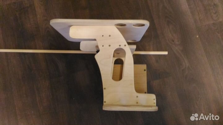 Столик в лодку для эхолота, удочек и акб 18Ач