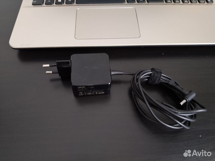 Ноутбук Asus x541s N3060/2Gb/SSD120Gb в идеале