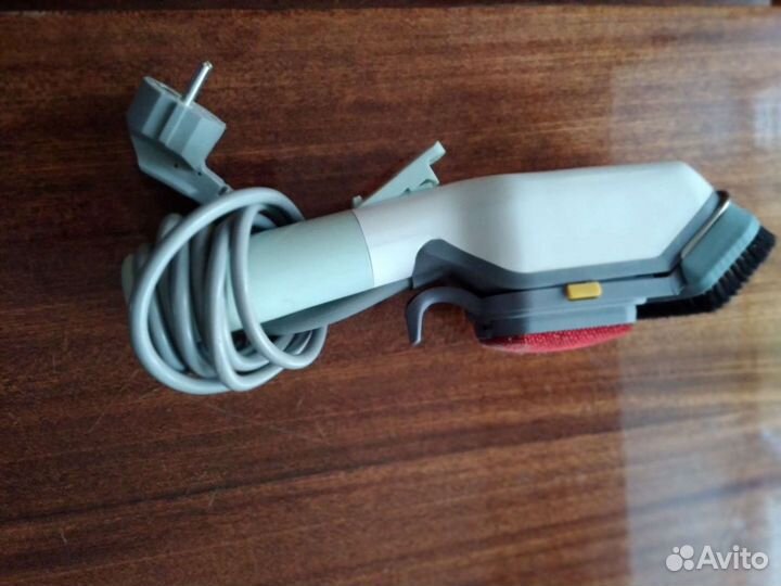 Ручной пароочиститель