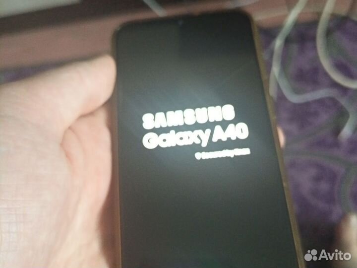 Samsung Galaxy A40, 4/64 ГБ