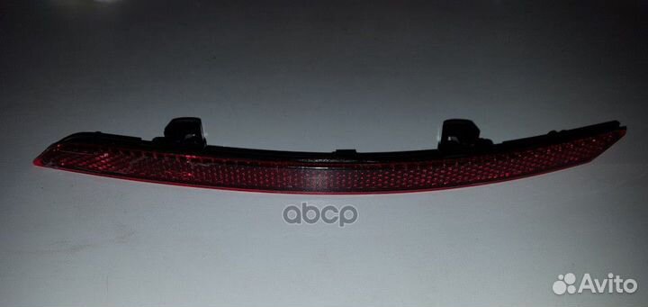 Светоотражатель правый 6RF945106 6RF945106 VAG