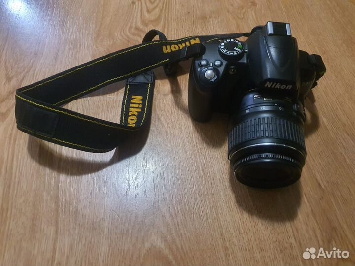 Nikon D3000 kit