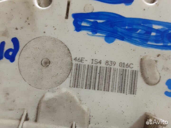 Замок двери задний правый Skoda Fabia Шкода Фабия