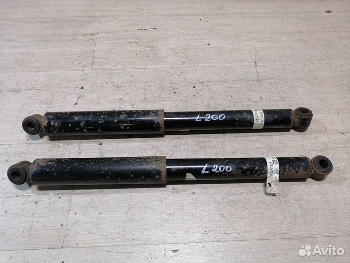 Амортизатор задний Mitsubishi L200 Митсубиси L200